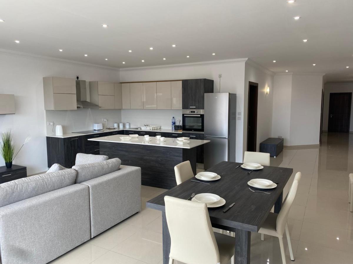 New 3 Bedroom Apartment Close To Airport Zurrieq Εξωτερικό φωτογραφία