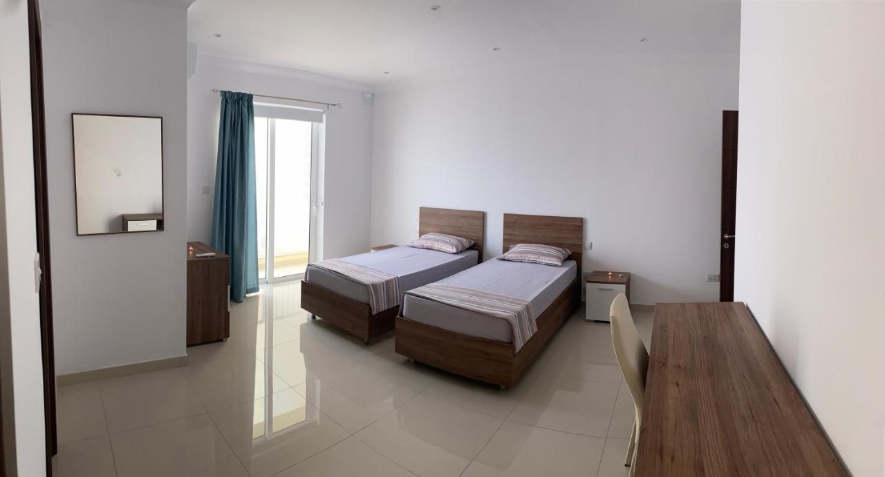 New 3 Bedroom Apartment Close To Airport Zurrieq Εξωτερικό φωτογραφία